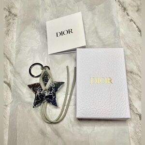Dior Novelty “Around the World” Charm Key Chain NWB GWP